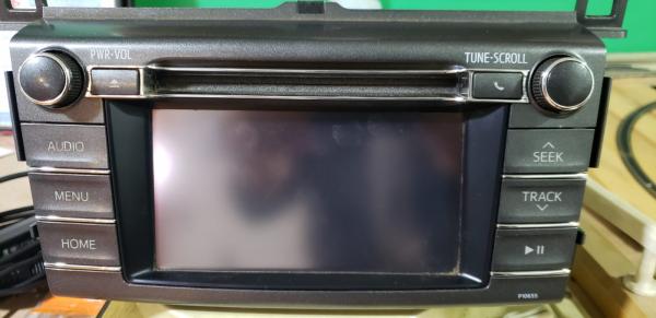RADIO TOYOTA RAV4 ORIGINAL 2015