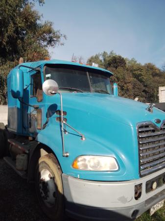 VENDO CAMION MACK AÑO 2006