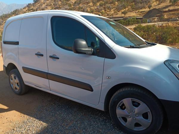 CAMIONETA PEUGEOT PARNET 1.6