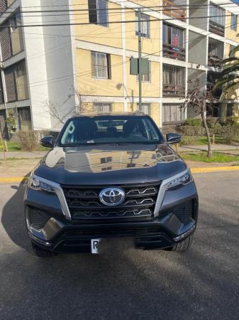 TOYOTA FORTUNER 4X2 2.7 SR5. AÑO 2022.