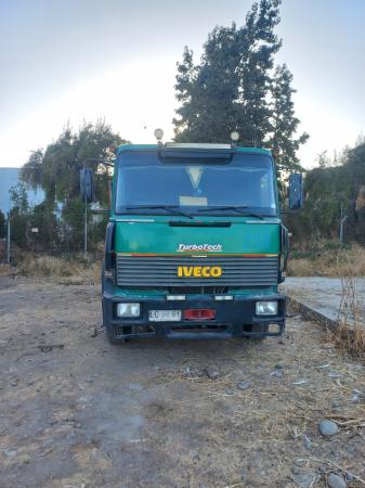 CAMIÓN IVECO 