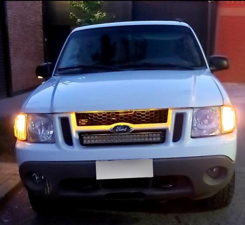 VENDO FORD AÑO 2004