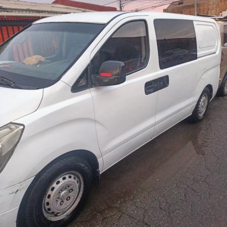 VENDO FURGON H1