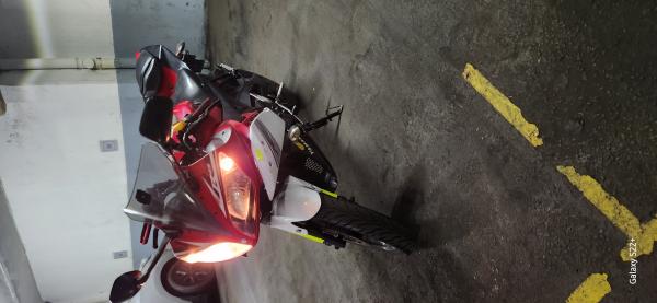 SE VENDE R15 V2