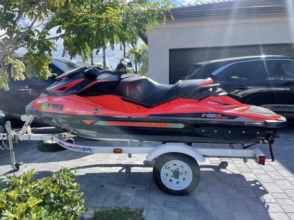 MOTO DE AGUA JETSKI SEADOO RXP300