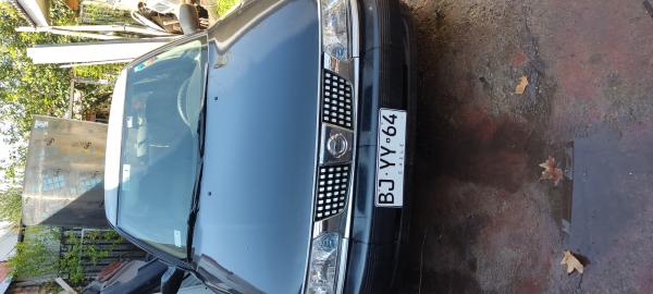 GRAN OPORTUNIDAD!! NISSAN V16  2009