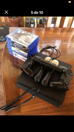 SE VENDE CONSOLA PS4 SLIM 1 TB + ACCESORIOS 