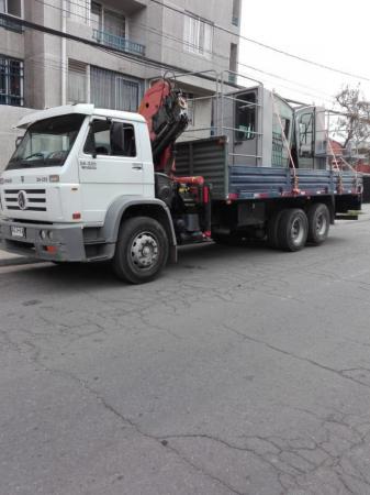 ARRIENDO CAMION PLUMA