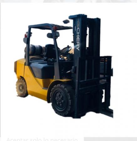 GRUA HORQUILLA INDUSTRIAL CARGA 3.000