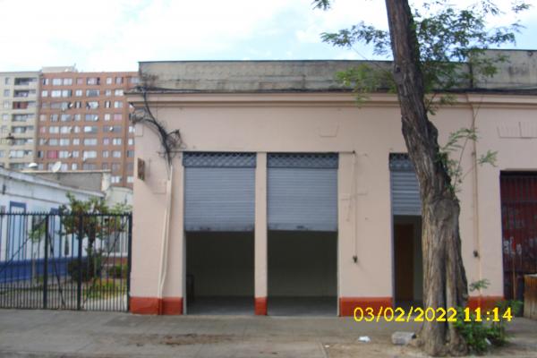 ARRIENDO LOCAL COMERCIAL EN SANTIAGO CENTRO       