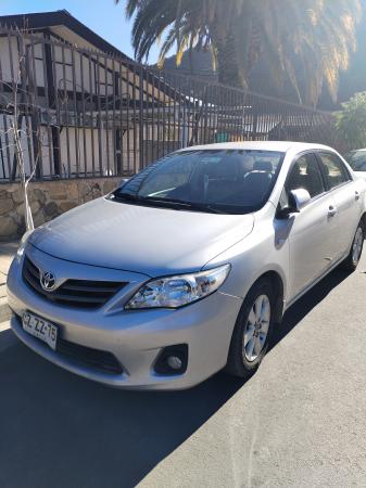 VENDO TOYOTA COROLLA 2011 AUTOMATICO  