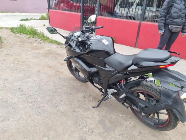 VENDO MOTO SUZUKI GIXXER 150