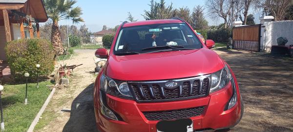 VENDO CAMIONETA XUV500 MAHINDRA