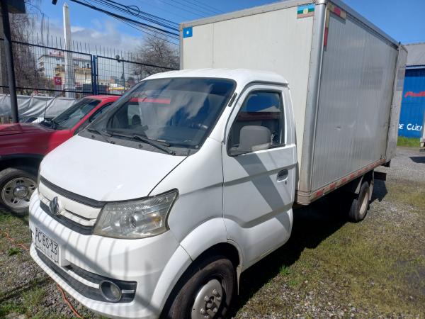 CAMION KYC X5 FURGON CERRADO 