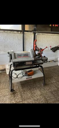 MÁQUINA NIPLERA RIDGID