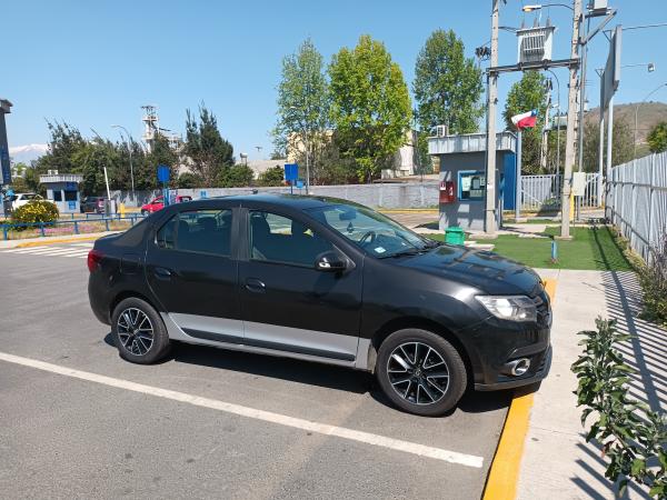 VENDO RENAULT SYMBOL AÑO 2017, FUE COLECTIVO 
