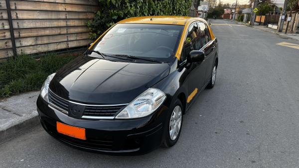 SE VENDE TAXI BÁSICO NISSAN TIIDA 2013