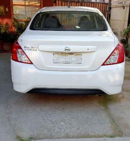 VENDO NISSAN VERSA 2019 EXCELENTE ESTADO