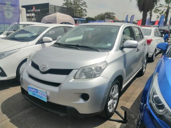 TOYOTA URBAN 1.3 MANUAL AÑO 2012 