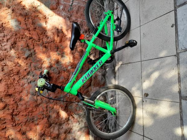 SE VENDE BICICLETA ARO 20 CON MUY POCO USO