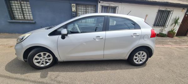 KIA RIO 5 