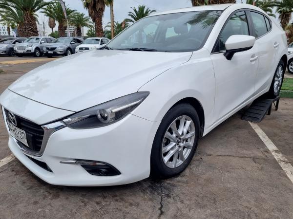 MAZDA3  2.0AT AÑO 2017 FINANCIAMIENTO 