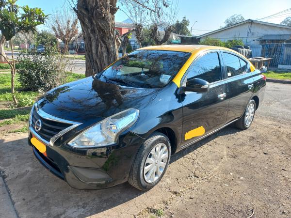 TAXI NISSAN VERSA 2020