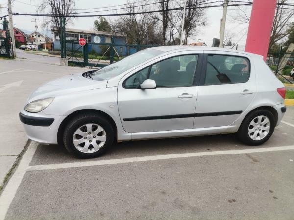 VENDO AUTO PEUGEOT 307 XT