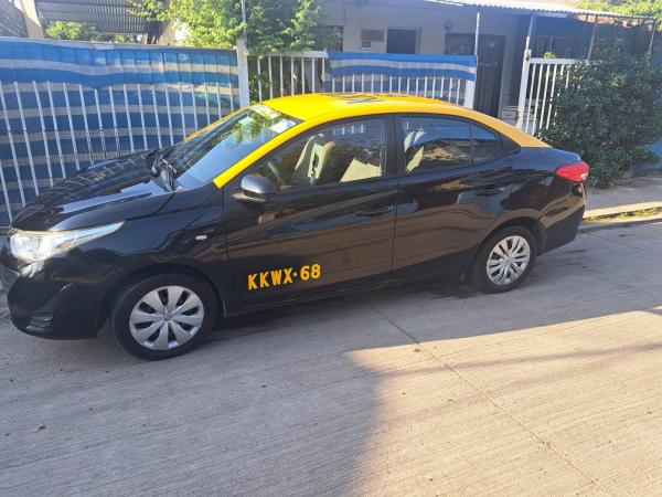 VENDO TAXI 2018  AL DIA, A TODA PRUEBA!! OFERTA