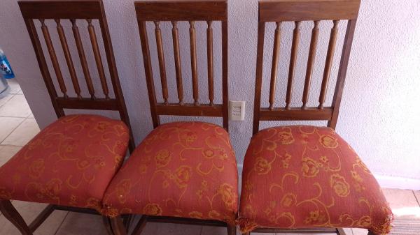Se Venden Sillas...