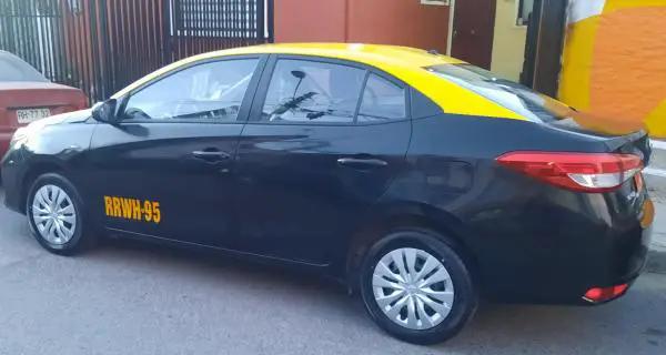 TOYOTA YARIS TAXI