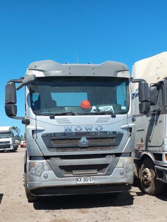SE VENDE CAMION TRACTOCAMION