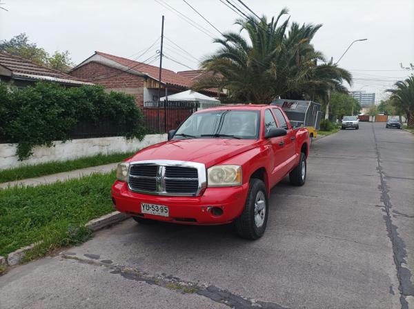 DODGE DAKOTA DOBLE CABINA V6 2005 AUTOMATICA