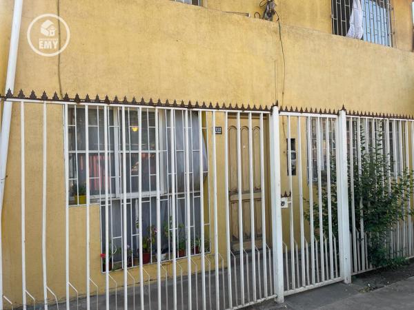 SE VENDE CASA EN LA COMUNA DE RECOLETA