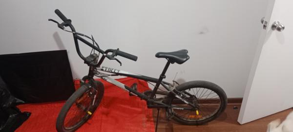 BICICLETA BMX 