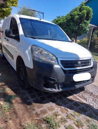 VENDO CAMIONETA