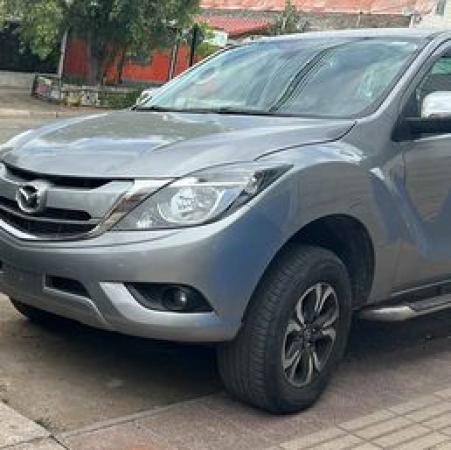 SE VENDE CAMIONETA MAZDA 2021