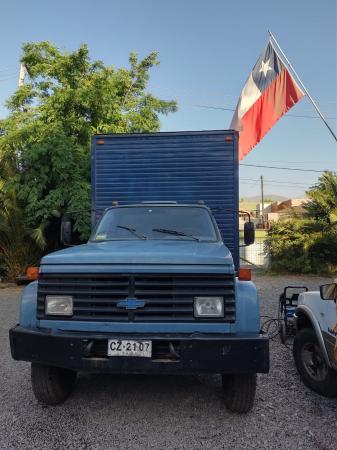 SE VENDE CAMION CHEVROLET EXCELENTE ESTADO