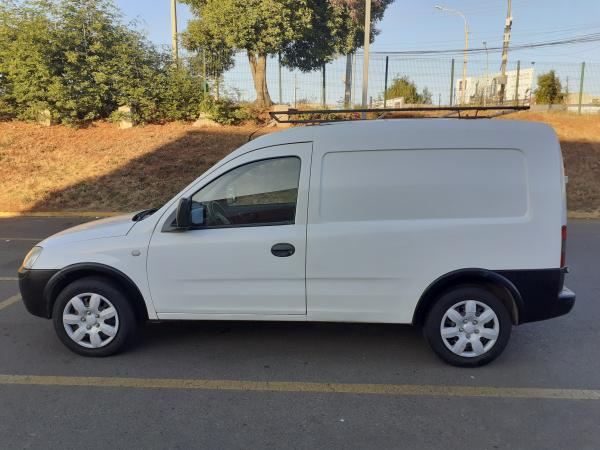 VENDO FURGÓN CHEVROLET COMBO VAN 1.3 DIESEL 2008