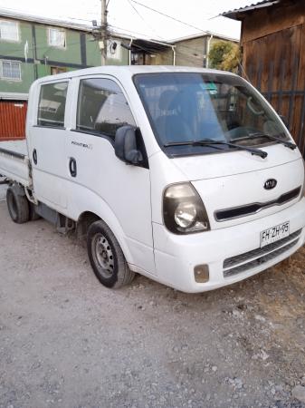 VENDO CAMIONETA KIA FRONTIER AÑO 2013