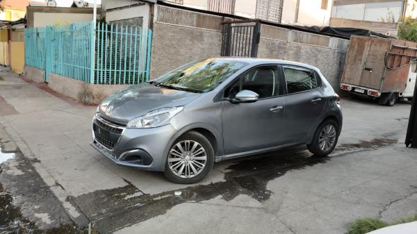 PEUGEOT 208 AÑO 2019