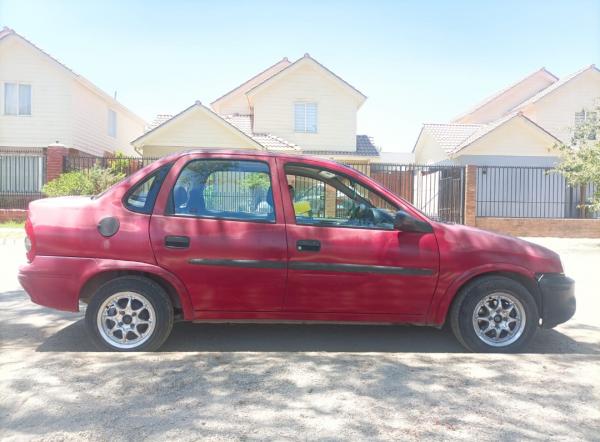 CHEVROLET CORSA SEDAN 1.6