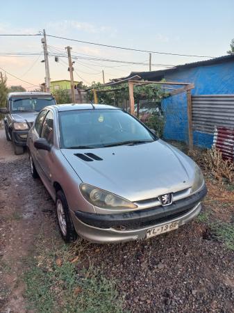 PEUGEOT 206, AL DÍA SIN PARTES NI MULTAS