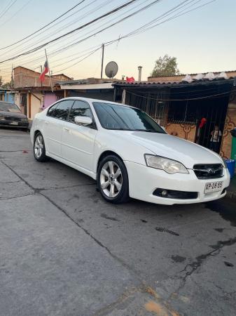 SE VENDE AUTO SUBARU LEGACY