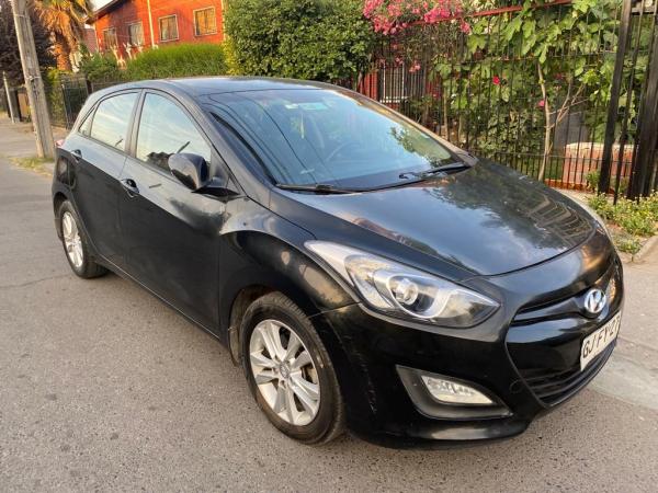 HYUNDAI I-30 ÚNICO DUEÑO 2014