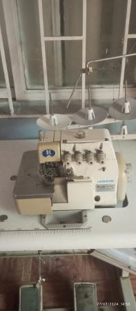 MAQUINA OVERLOCK INDUSTRIAL 5 HILOS Y RECTA JACK