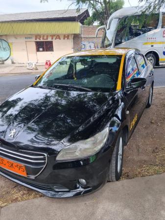 TAXI  PEUGEOT 301, PAPELES AL DIA