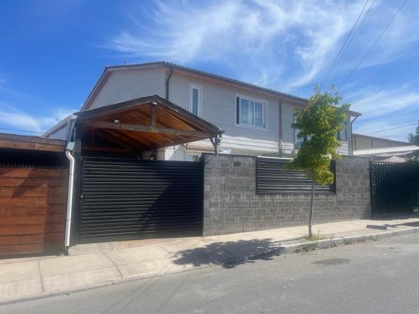 SE VENDE CASA EN PADRE HURTADO