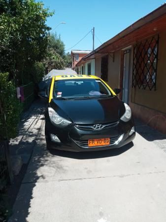 VENDO TAXI HYUNDAI ELANTRA FULL EQUIPO AÑO 2013   