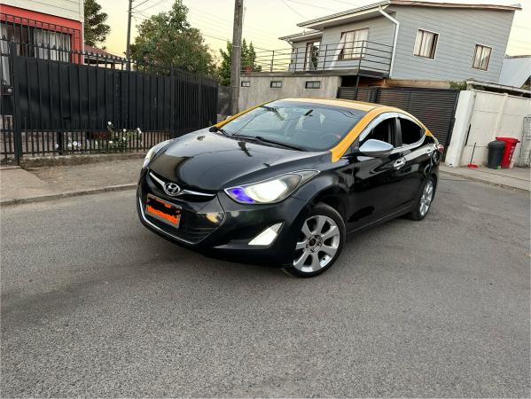 VENDO HYUNDAI ELANTRA 